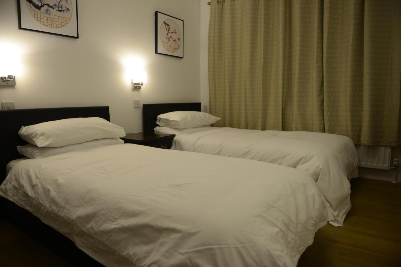 The Meadows Bed and Breakfast Cambridge  Esterno foto