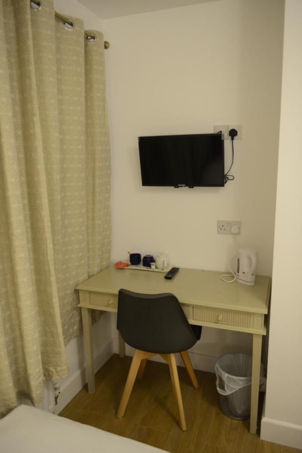 The Meadows Bed and Breakfast Cambridge  Esterno foto